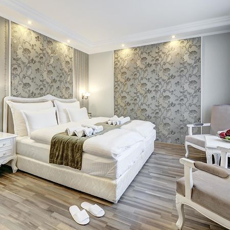 Boutique Hotel Diama Mratín Eksteriør bilde