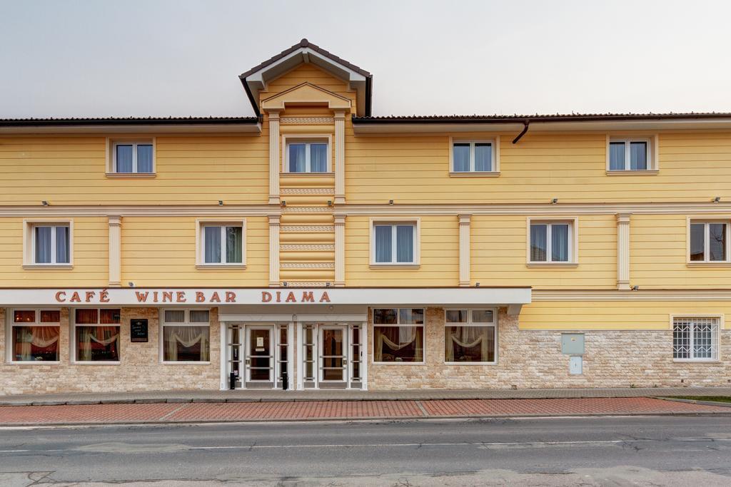 Boutique Hotel Diama Mratín Eksteriør bilde